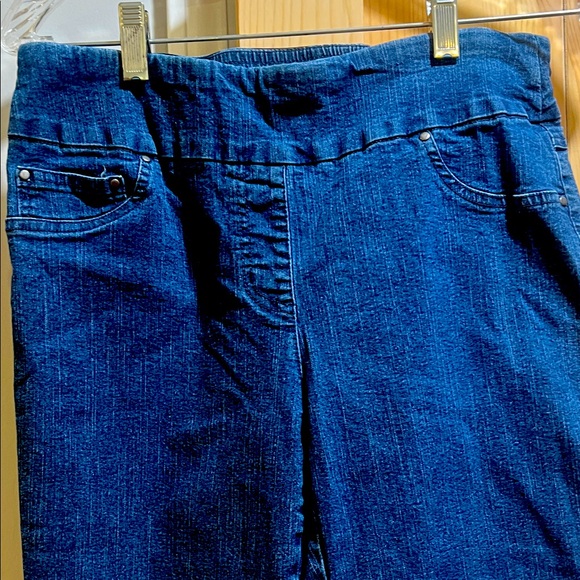 Ruby Rd. Denim - Ruby Rd. Deep Blue pull on jeggings size 6